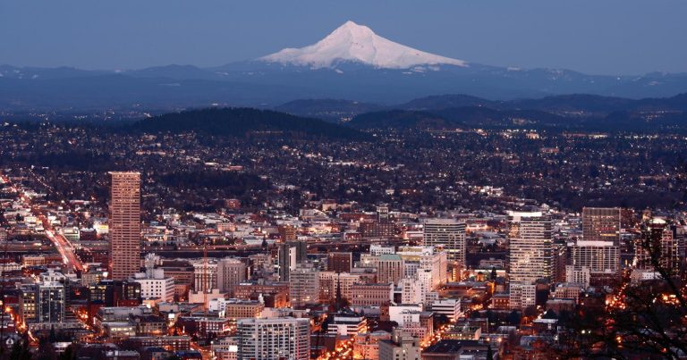 Skyline of Portland, Oregon with a mountain in the background