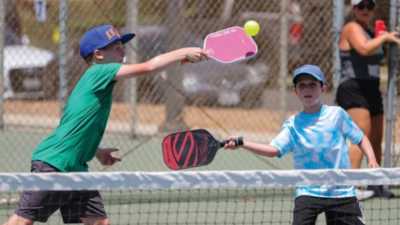Sawyer Davidson (l) and Brady Taylor at CAM SLAM 23, Bob Kildee Community Park, Camarillo - image courtesy of Michael Coons, Acorn Newspapers
