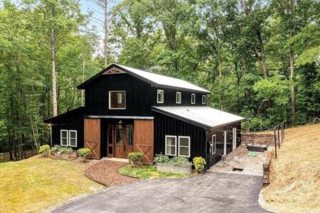 Paddle Creek Pickleball Resort: Barndominium with Private Courts Paddle Creek Pickleball Resort- Barndominium with Private Courts 11