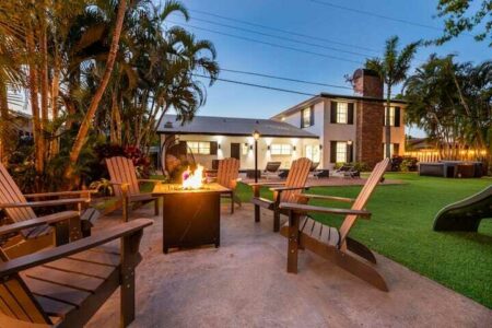 Luxury Fort Lauderdale Escape with Pickleball, Tennis, and Heated Pool Fort-Lauderdale-Luxury-6BR-Home-with-Tennis-Court-Pool-Oasis-34