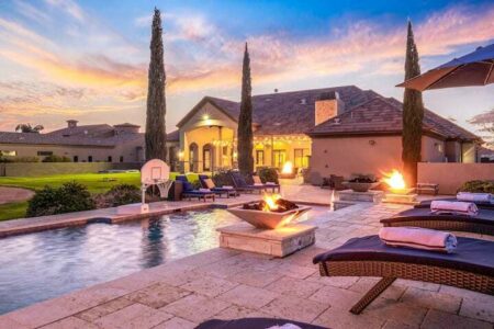Luxurious-Mesa-Oasis-Private-Pickleball-Court-Heated-Pool-161