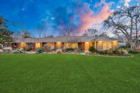 Luxury Pickleball Retreat with Gardens and Game Tables in Dallas, TX Pickleball-Haven-Luxurious-Dallas-Retreat-with-Private-Court-10-1