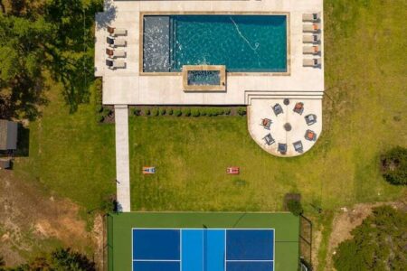Pickleball-Retreat-Luxury-Austin-Getaway-with-Pool-Hot-Tub-50-1