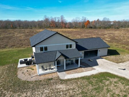 Highland House: Luxurious Door County Retreat with Pickleball, Gym, & Scenic Acres Pickleball Retreat- Spacious Family Home in Door County Oasis (70)