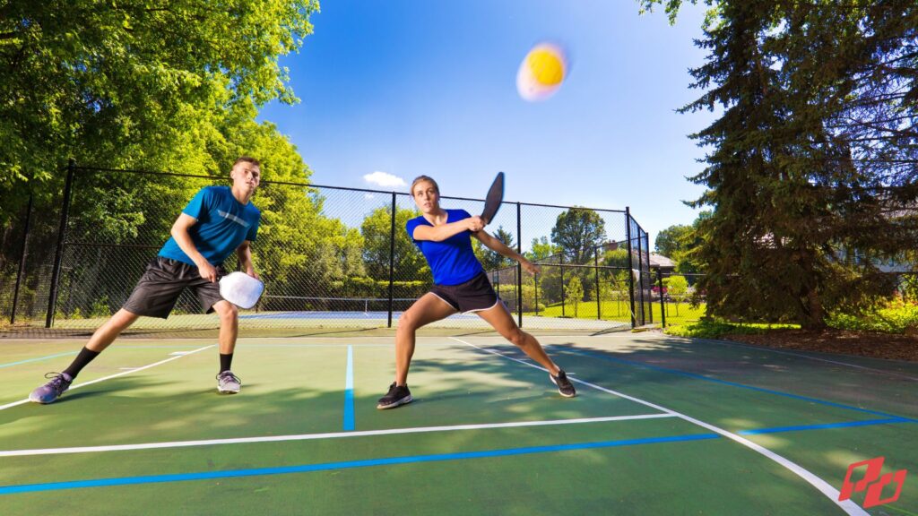 quick lateral movements in pickleball